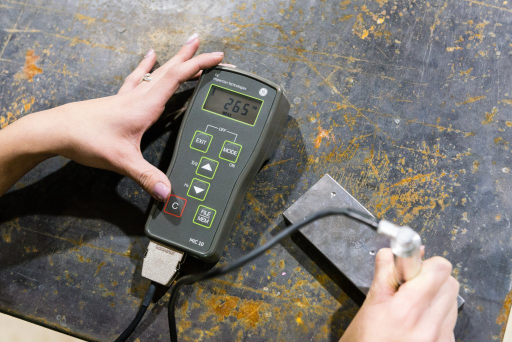 IRMar222017 MIC 10 WITH Hand Measuring Probe 10 N MIC201 (3) IR